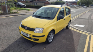 2011 Fiat Panda 1.2 Mylife 5dr in Yellow — image 3