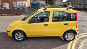 2011 Fiat Panda 1.2 Mylife 5dr in Yellow — image 5