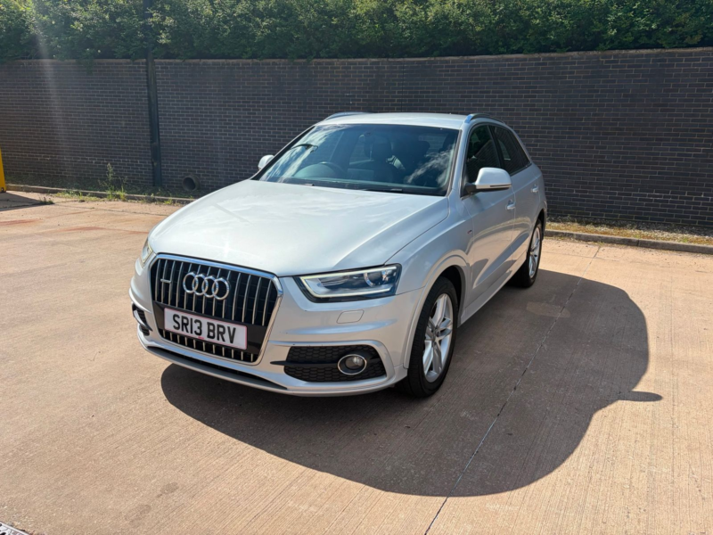 2013 Audi Q3 2.0 Tdi S Line SUV 5dr Diesel S Tronic Quattro Euro 5 (s/s) (177 Ps) in Silver — image 1