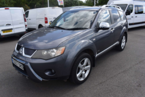 2007 Mitsubishi Outlander 2.0 Di-Dc Warrior in Grey — image 4