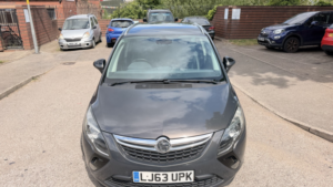 2013 Vauxhall Zafira Tourer 2.0 Cdti Se in Grey — image 3