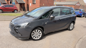 2013 Vauxhall Zafira Tourer 2.0 Cdti Se in Grey — image 5