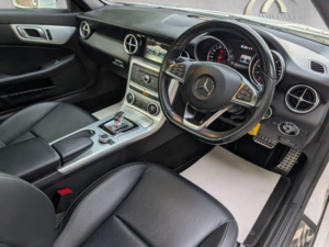 2018 Mercedes-Benz Slc 2.0 Slc300 Amg Line G-Tronic Euro 6 (s/s) 2dr in White — image 3