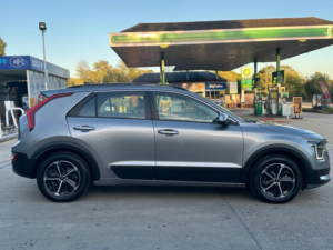 2023 Kia Niro 1.6 Gdi 11.1kwh 2 Dct Euro 6 (s/s) 5dr in Grey — image 2