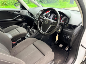 2014 Vauxhall Zafira Tourer 1.4t 16v Sri Euro 5 5dr in White — image 5