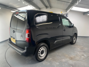 2022 Citroen Berlingo 1.5 Bluehdi 1000 Worker M Pro Panel Van 5dr Diesel Manual Swb Euro 6 (s/s) (100 Ps) in Black — image 6