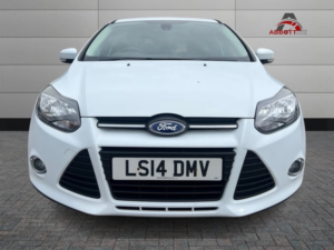 2014 Ford Focus 1.6 Tdci Zetec Navigator in White — image 5