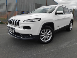 2015 Jeep Cherokee 2.2 Cherokee 2.2 Mjii 200hp Limited 4WD 9 Spd Auto in White — image 2