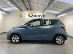 2017 Hyundai I10 1.0 Blue Drive Se Hatchback 5dr Petrol Manual Euro 6 (s/s) (66 Ps) in Blue — image 3