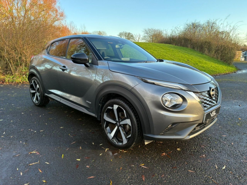 2023 Nissan Juke 1.6 Tekna SUV 5dr Petrol Hybrid Auto Euro 6 (143 Ps) in Grey — image 1