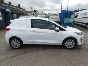 2022 Ford Fiesta Van 1.0t Ecoboost Mhev Trend Euro 6 (s/s) 3dr in White — image 4