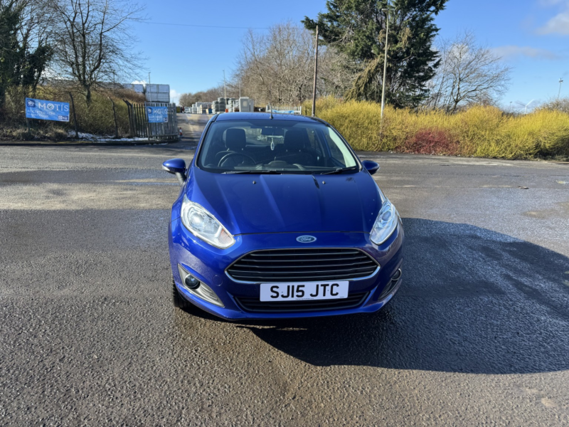 2015 Ford Fiesta 1.0 T Ecoboost Zetec in Blue — image 1