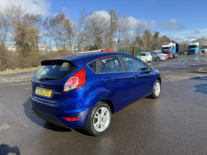 2015 Ford Fiesta 1.0 T Ecoboost Zetec in Blue — image 4