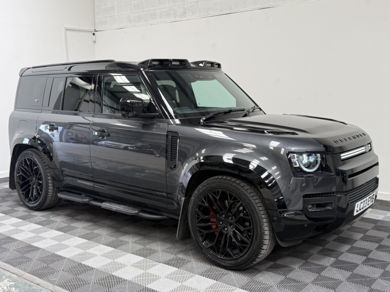 2023 Land Rover Defender 110 3.0 P400 Mhev X in Grey — image 1