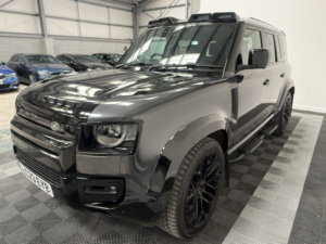 2023 Land Rover Defender 110 3.0 P400 Mhev X in Grey — image 3
