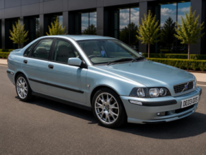 2003 Volvo S40 2.0 Sport 4dr in Green — image 3