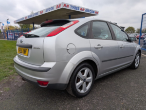 2006 Ford Focus 1.6 Zetec Climate Automatic in Silver — image 4