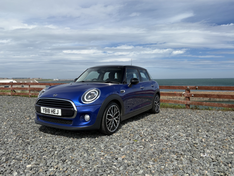 2018 MINI Hatch 1.5 5-Door Hatch Cooper in Blue — image 1