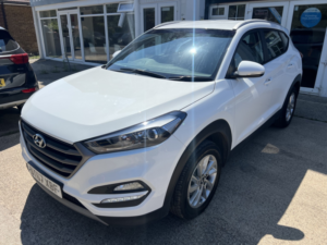 2017 Hyundai Tucson 1.7 Tucson Se Nav 1.7 D 116ps Bd +fss in White — image 6