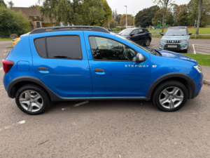 2019 Dacia Sandero Stepway 0.9 Tce Essential Hatchback 5dr Petrol Manual Euro 6 (s/s) (90 Ps) in Blue — image 5