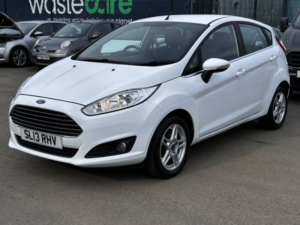 2013 Ford Fiesta 1.0 T Ecoboost Zetec in White — image 3