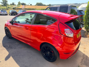 2016 Ford Fiesta 1.6t Ecoboost St-2 Hatchback 3dr Petrol Manual Euro 6 (182 Ps) in Red — image 4