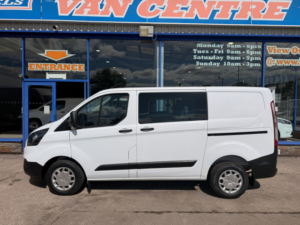 2023 Ford Transit Custom 2.0 280 Ecoblue Leader Crew Van Double Cab 5dr Diesel Manual L1 H1 Euro 6 130 Ps in White — image 3