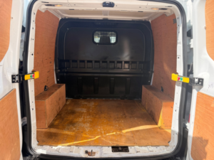 2023 Ford Transit Custom 2.0 280 Ecoblue Leader Crew Van Double Cab 5dr Diesel Manual L1 H1 Euro 6 130 Ps in White — image 6