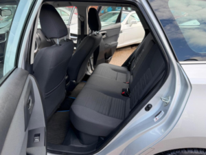 2015 Toyota Auris 1.8 Vvt-H Business Edition Touring Sports CVT Euro 6 (s/s) 5dr in Silver — image 5
