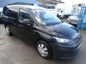 2022 Volkswagen Caddy Maxi 2.0 Tdi C20 Commerce Lwb Euro 6 (s/s) 6dr in Black — image 3