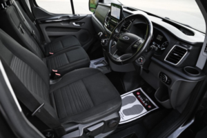 2020 Ford Transit Custom 2.0 320 Ecoblue Limited Crew Van L1 H1 Euro 6 (s/s) 5dr (6 Seat) in Grey — image 3