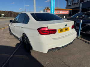 2017 BMW 3 Series 2.0 320d M Sport Auto Euro 6 (s/s) 4dr in White — image 3