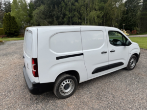 2023 Peugeot Partner (73) Red Crew1.5 Bluehdi 850 Professional Premium + in White — image 3