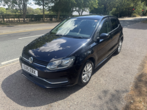 2015 Volkswagen Polo 1.2 Tsi Bluemotion Tech Se in Black — image 2