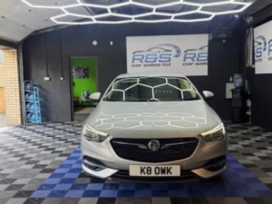 2018 Vauxhall Insignia 2.0 Turbo D Blueinjection Sri Nav in Silver — image 2