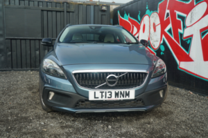 2013 Volvo V40 Cross Country 2.0 D3 Lux Nav Hatchback 5dr Diesel Manual Euro 5 (s/s) (150 Ps) in Blue — image 4