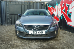 2013 Volvo V40 Cross Country 2.0 D3 Lux Nav Hatchback 5dr Diesel Manual Euro 5 (s/s) (150 Ps) in Blue — image 5