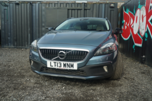 2013 Volvo V40 Cross Country 2.0 D3 Lux Nav Hatchback 5dr Diesel Manual Euro 5 (s/s) (150 Ps) in Blue — image 6