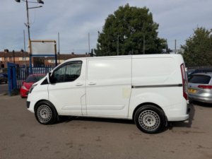 2016 Ford Transit Custom 2.2 Tdci 270 Limited L1 H1 5dr in White — image 4