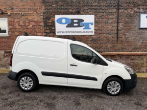 2016 Peugeot Partner 1.6 Partner 850 Professional Hdi in White — image 2