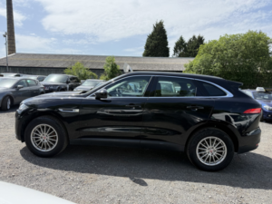 2018 Jaguar F-Pace 2.0 D180 Prestige in Black — image 5