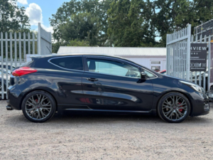2013 Kia Proceed 1.6 T-Gdi Gt Tech Euro 5 3dr in Black — image 4