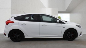 2018 Ford Focus 2.0t Ecoboost St-2 Euro 6 (s/s) 5dr in White — image 2