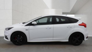 2018 Ford Focus 2.0t Ecoboost St-2 Euro 6 (s/s) 5dr in White — image 5