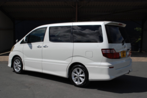 2008 Toyota Alphard 2.4 As Platinum Selection 2 in White — image 4