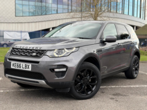 2017 Land Rover Discovery Sport 2.0 Td4 Hse Auto 4WD Euro 6 (s/s) 5dr in Grey — image 5
