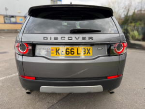 2017 Land Rover Discovery Sport 2.0 Td4 Hse Auto 4WD Euro 6 (s/s) 5dr in Grey — image 6
