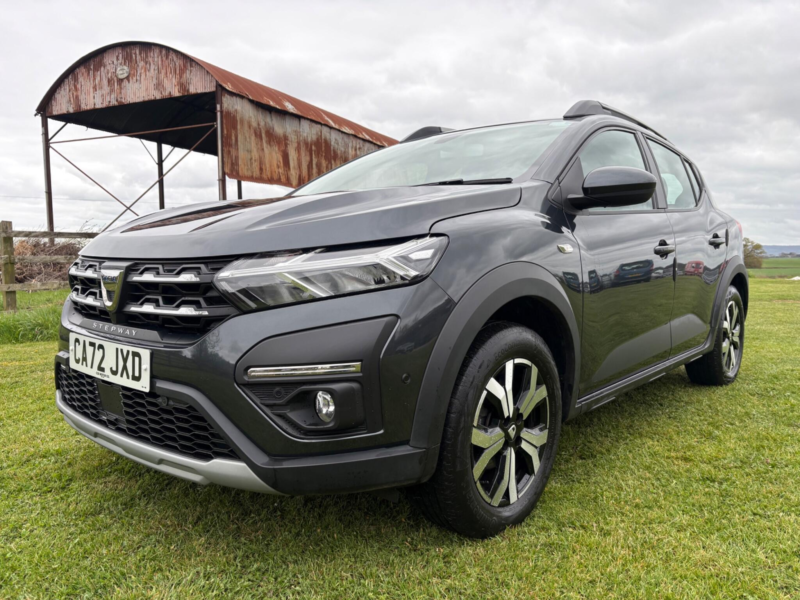 2022 Dacia Sandero Stepway 1.0 Tce Prestige Euro 6 (s/s) 5dr in Grey — image 1