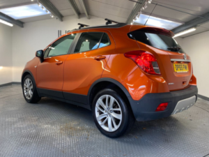 2015 Vauxhall Mokka 1.4i Turbo Exclusiv SUV 5dr Petrol Manual 2WD Euro 6 (s/s) (140 Ps) in Orange — image 4