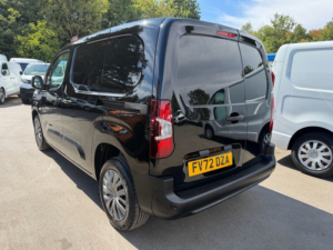2022 Peugeot Partner Pro Premium in Black — image 6
